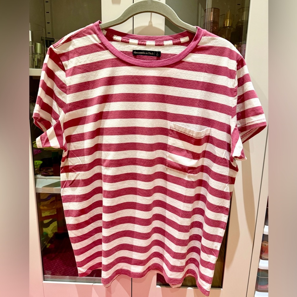 Preloved Abercrombie & Fitch Pink and White Striped Tee